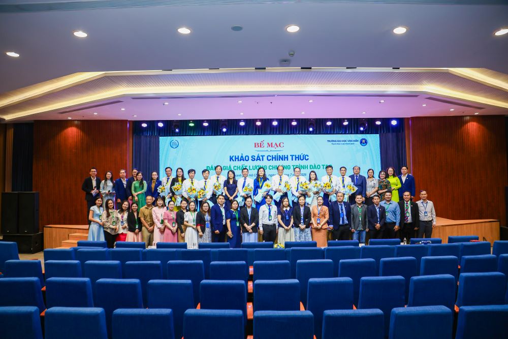 Bế mạc khảo sát chính thức đánh giá ngoài các chương trình đào tạo tại Trường Đại học Văn Hiến đợt 2 năm 2026